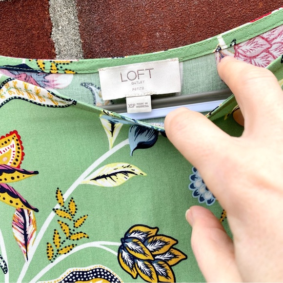 Loft colorful floral top - Picture 2 of 7